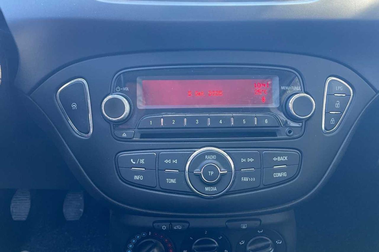 Opel Opel Corsa usata, con allerta cintura non allacciata