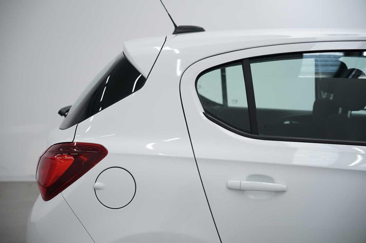 Opel Opel Corsa usata, con volante in pelle