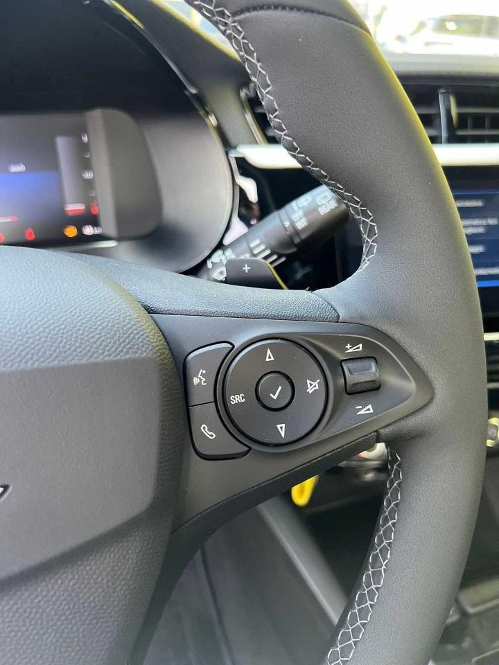 Opel Opel Corsa usata, con 5 sedili