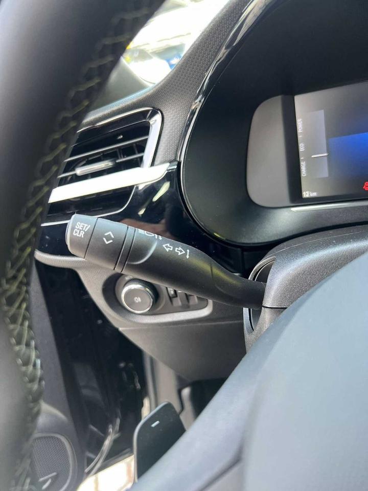 Opel Opel Corsa usata, con interno nero