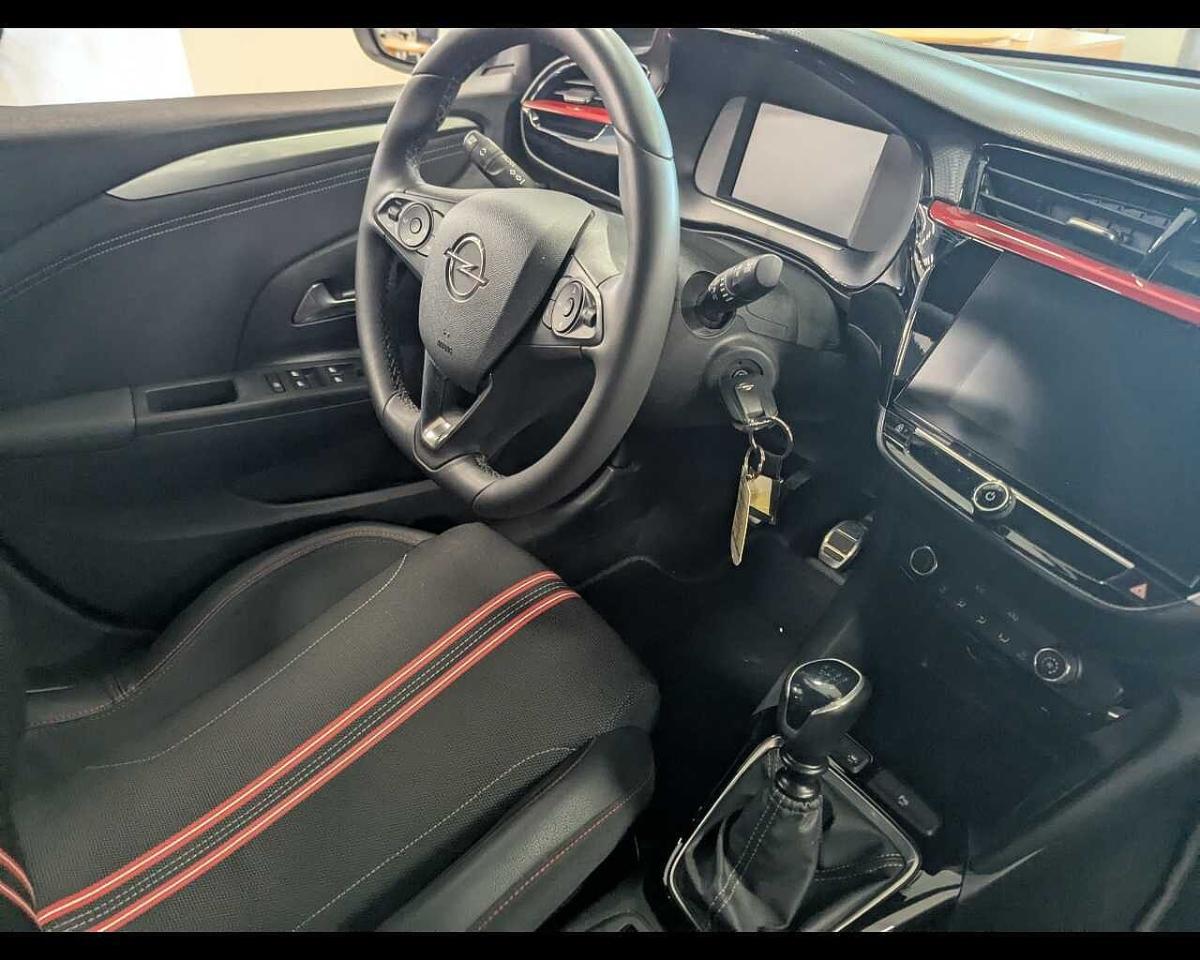 Opel Opel Corsa usata, con comandi radio al volante