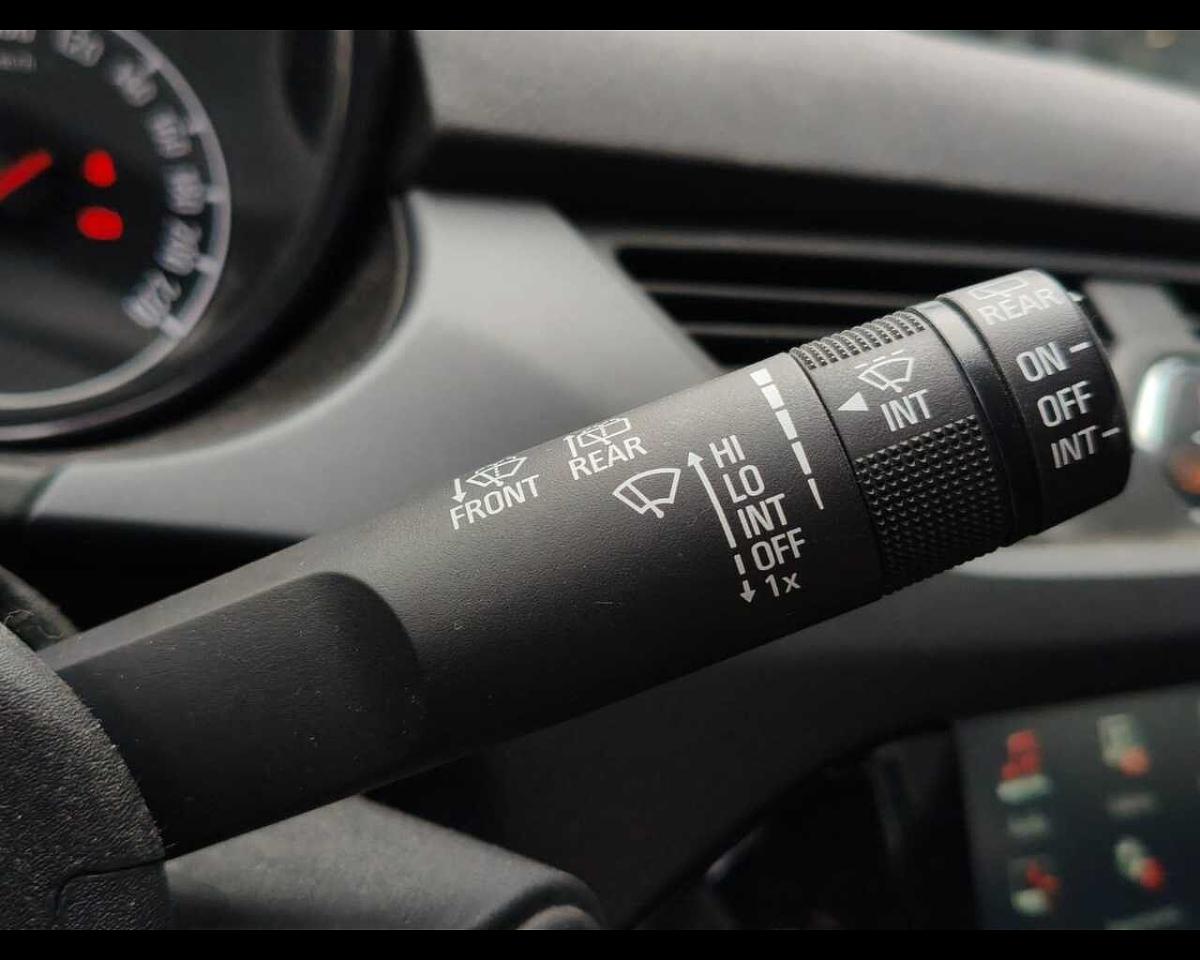 Opel Opel Corsa usata, con hill holder