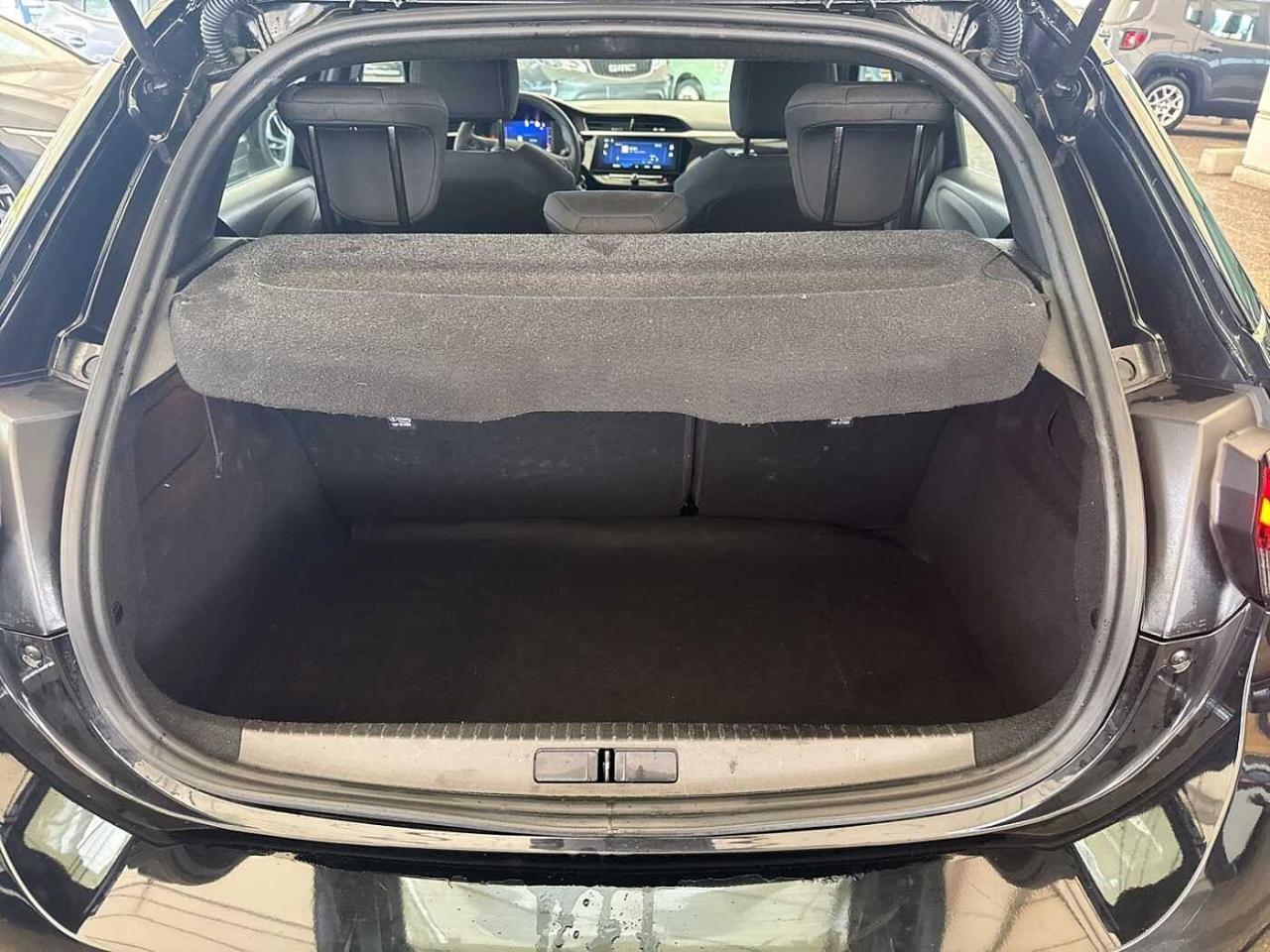 Opel Opel Corsa usata, con vetri elettrici