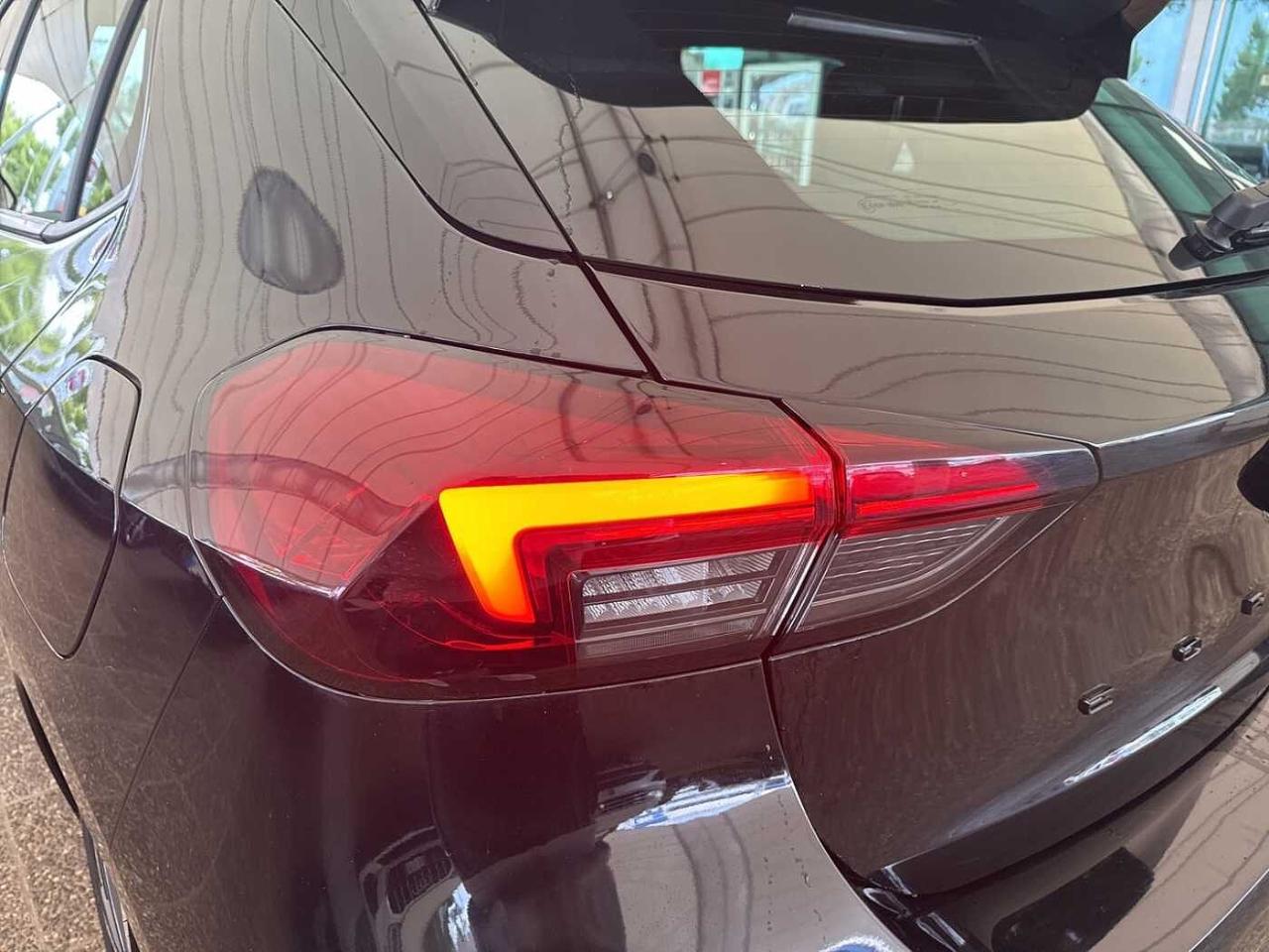 Opel Opel Corsa usata, con volante in pelle