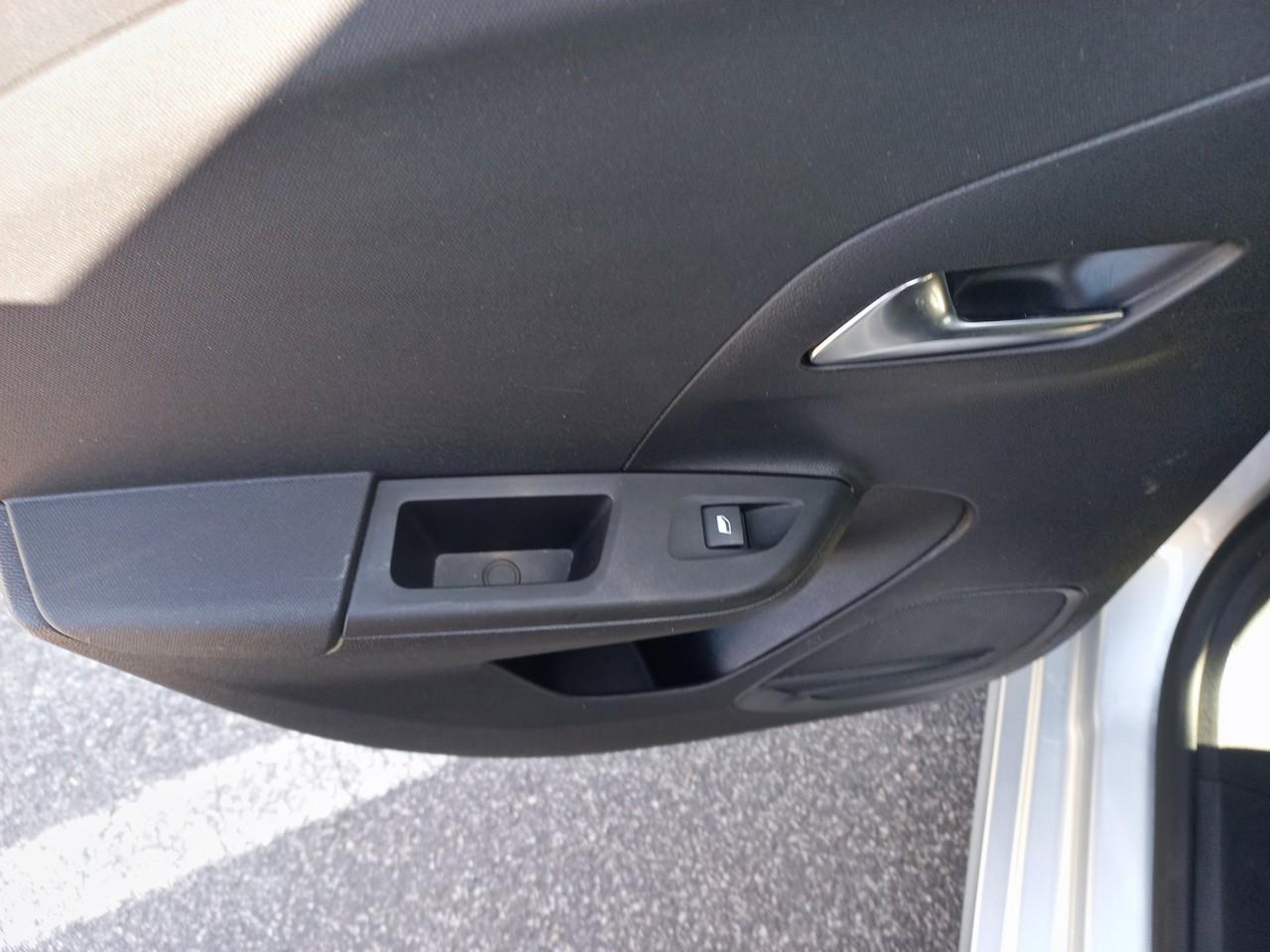 Opel Opel Corsa usata, con airbag laterali a tendina ant./post.