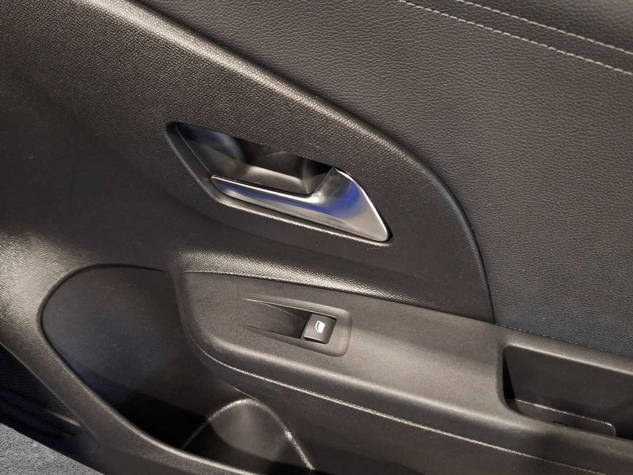 Opel Opel Corsa usata, con airbag frontali e laterali lato guida e passeggero, airbag a tendina anteriori