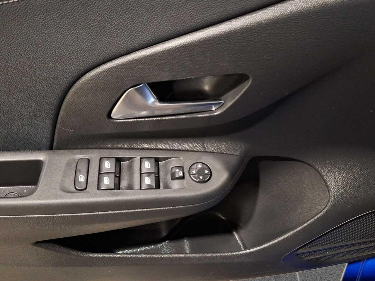 Opel Opel Corsa usata, con frenata automatica d