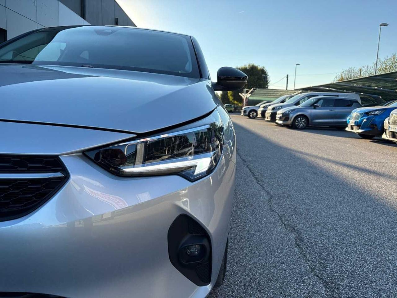 Opel Opel Corsa usata, con airbag frontali e laterali lato guida e passeggero, airbag a tendina anteriori