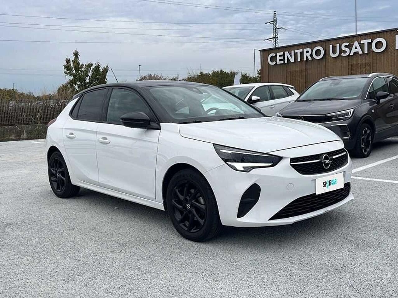 Opel Opel Corsa usata, con cerchi in lega leggera