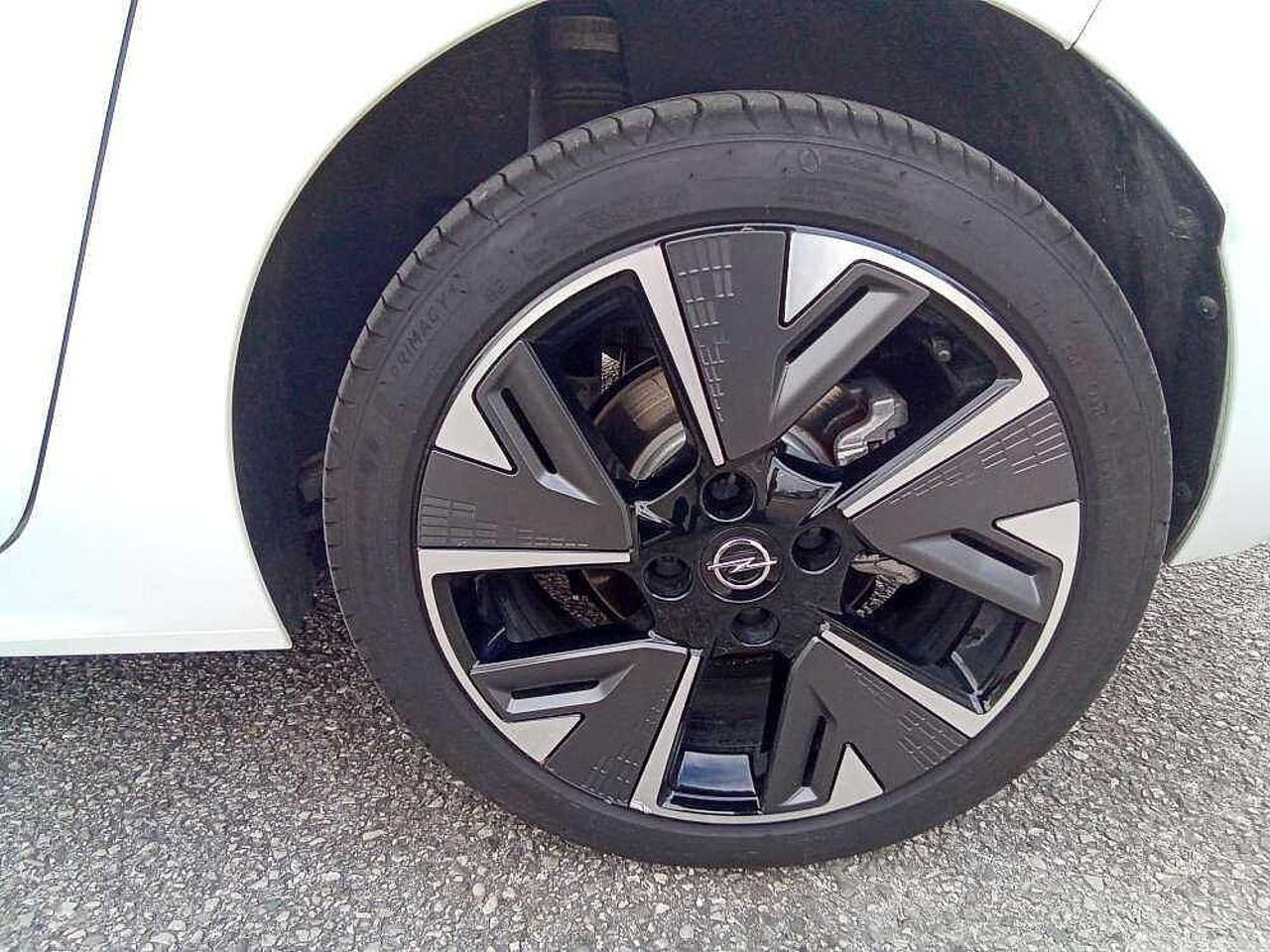 Opel Opel Corsa usata, con sedile posteriore sdoppiabile