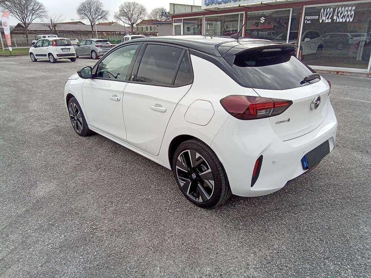 Opel Opel Corsa usata, con vetri elettrici