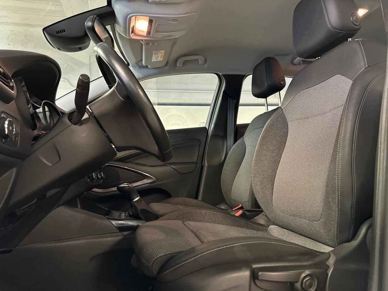 Opel Opel Crossland usata, con comandi media touch screen