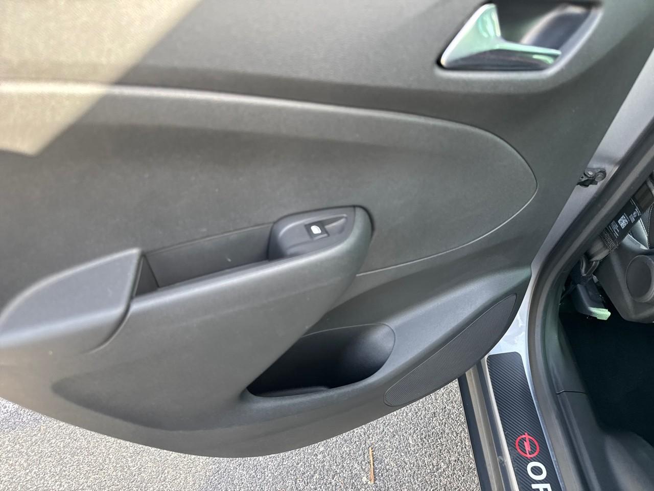 Opel Opel Crossland usata, con assistenza alla frenata di emergenza