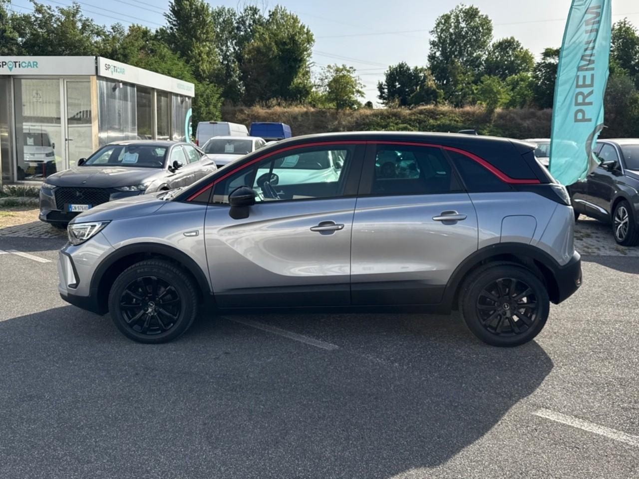 Opel Opel Crossland usata, con cinture sicurezza post. conducente con pretensionatori, cinture sicurezza post. passeggero con pretensionatori, cinture sicurezza post. centrale a 3 punti