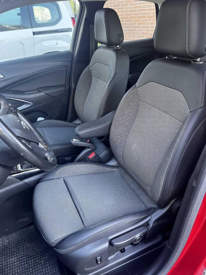 Opel Opel Crossland usata, con 5 porte