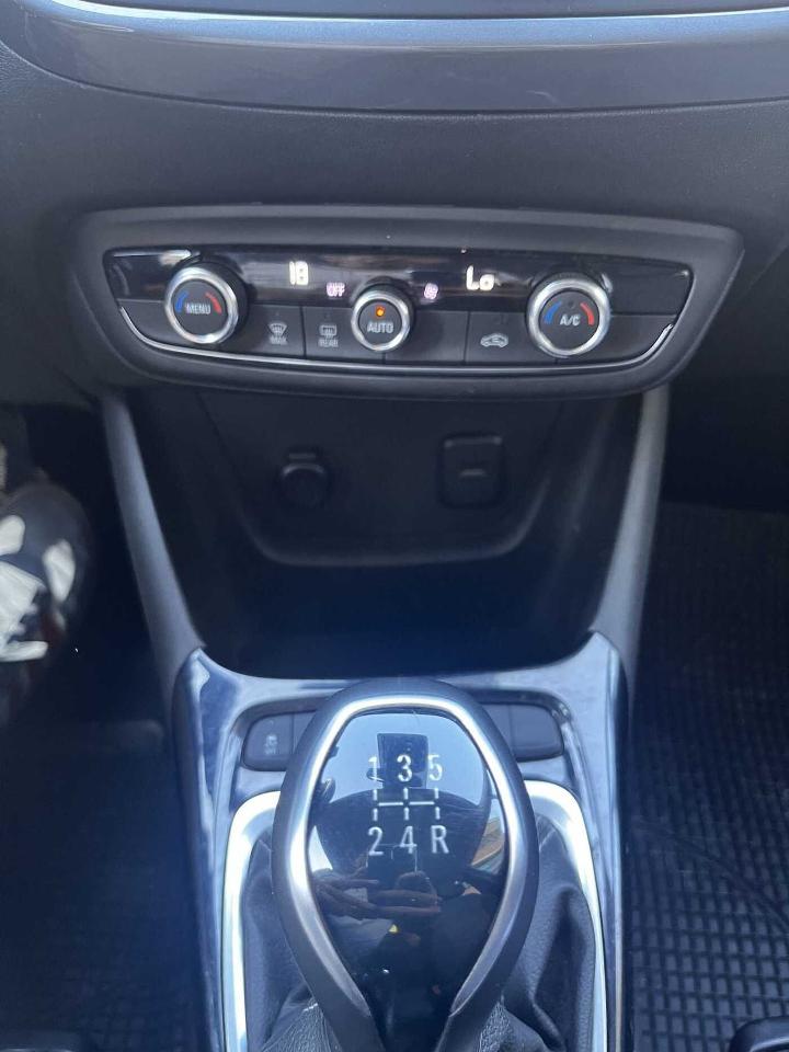 Opel Opel Crossland usata, con controllo di trazione