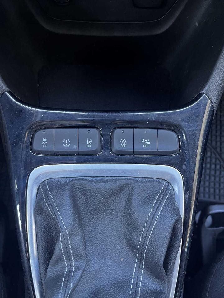 Opel Opel Crossland usata, con cruise control