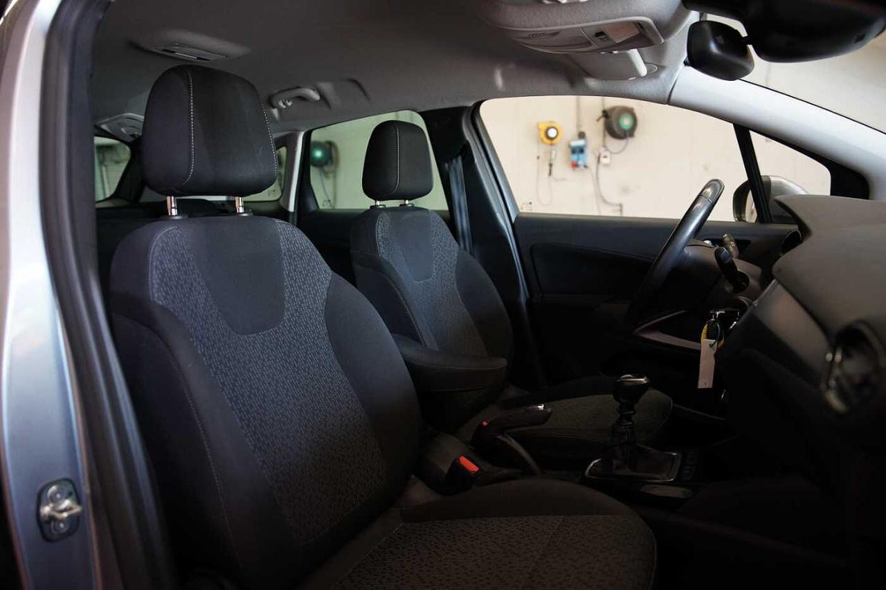 Opel Opel Crossland usata, con coppia motore: 1750