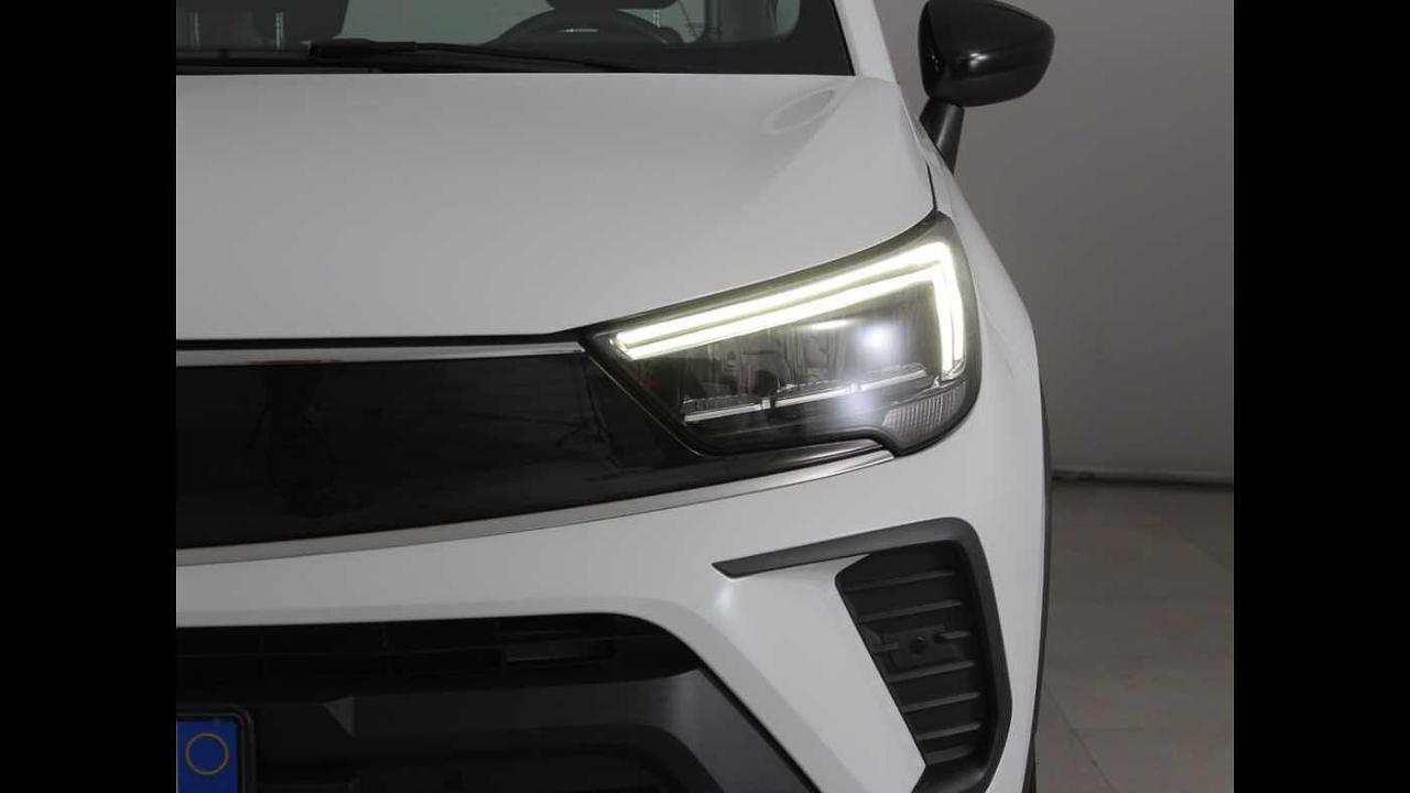 Opel Opel Crossland usata, con controllo di trazione