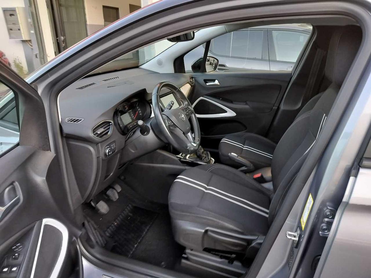 Opel Opel Crossland usata, con computer di bordo