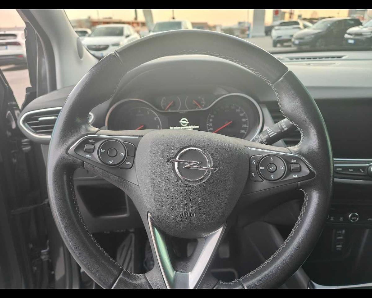Opel Opel Crossland usata, con bracciolo porta oggetti