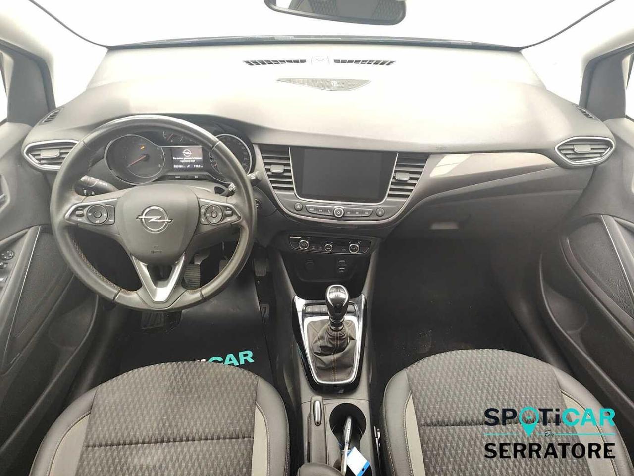 Opel Opel Crossland usata, con comandi infotainment al volante