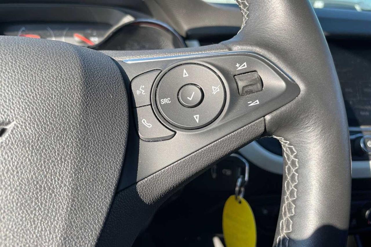 Opel Opel Crossland usata, con cinture di sicurezza posteriori laterali con pretensionatore