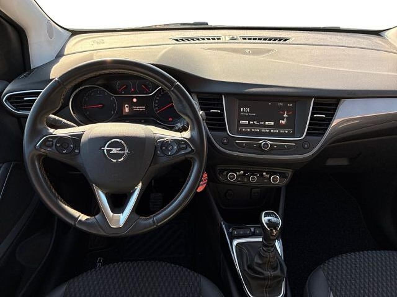 Opel Opel Crossland usata, con 4 cilindri