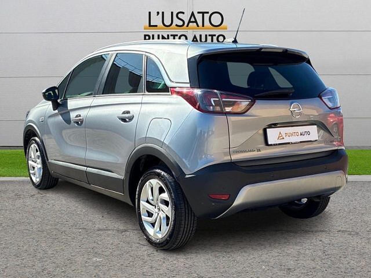Opel Opel Crossland usata, con console centrale anteriore con 2 porta-bicchieri