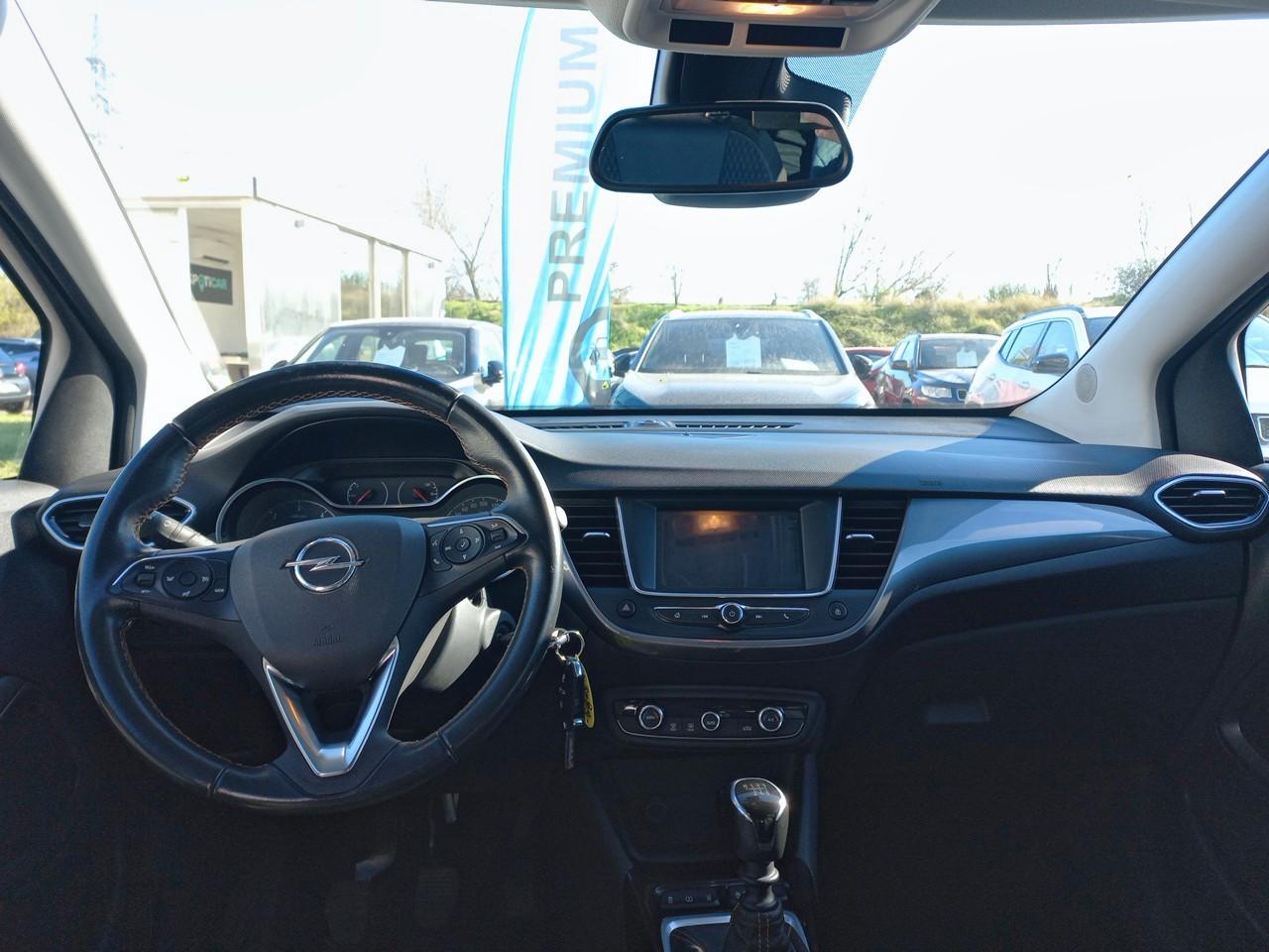 Opel Opel Crossland usata, con comando luci con sensore di oscurità manuale