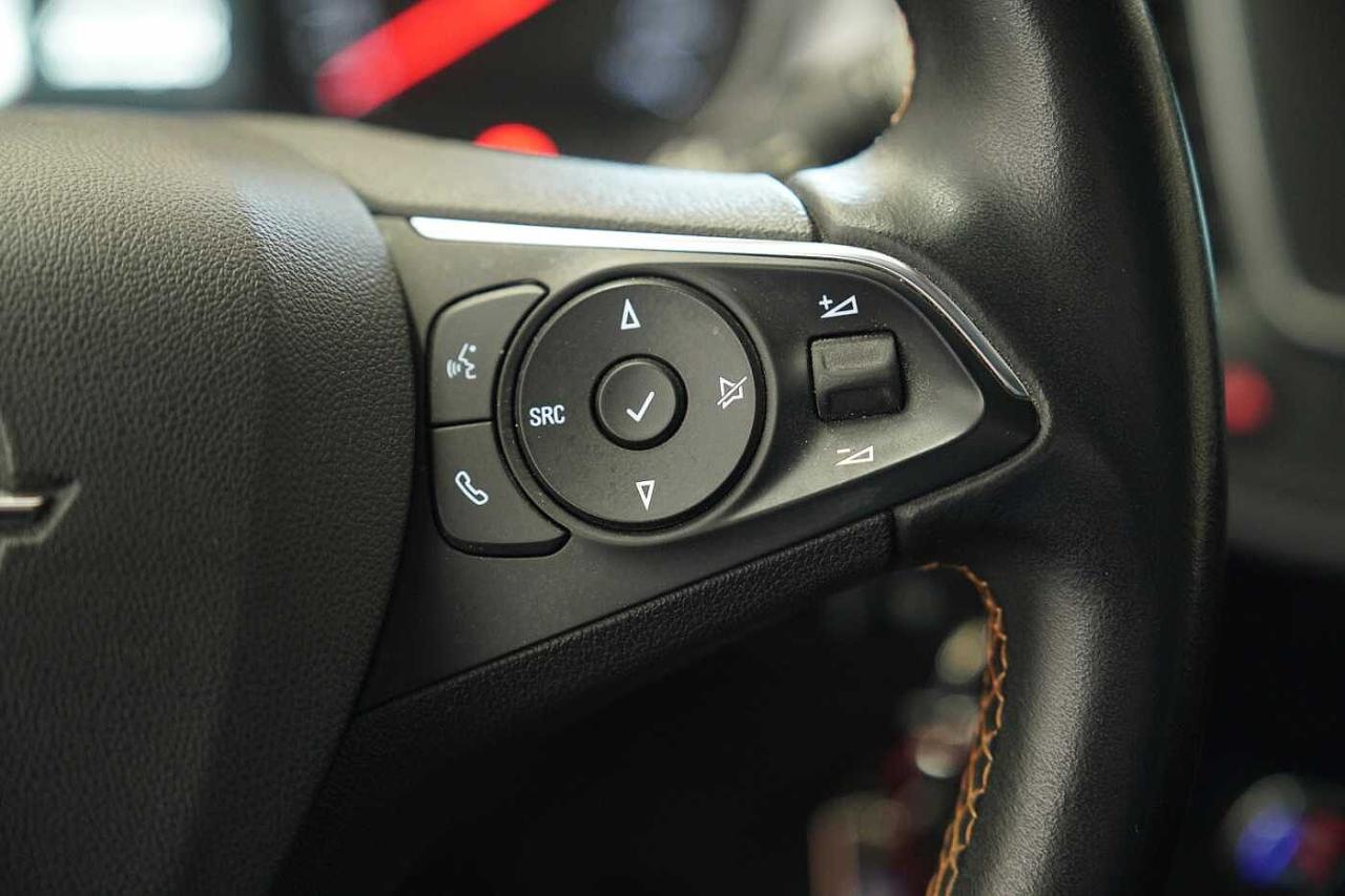 Opel Opel Crossland usata, con 5 sedili