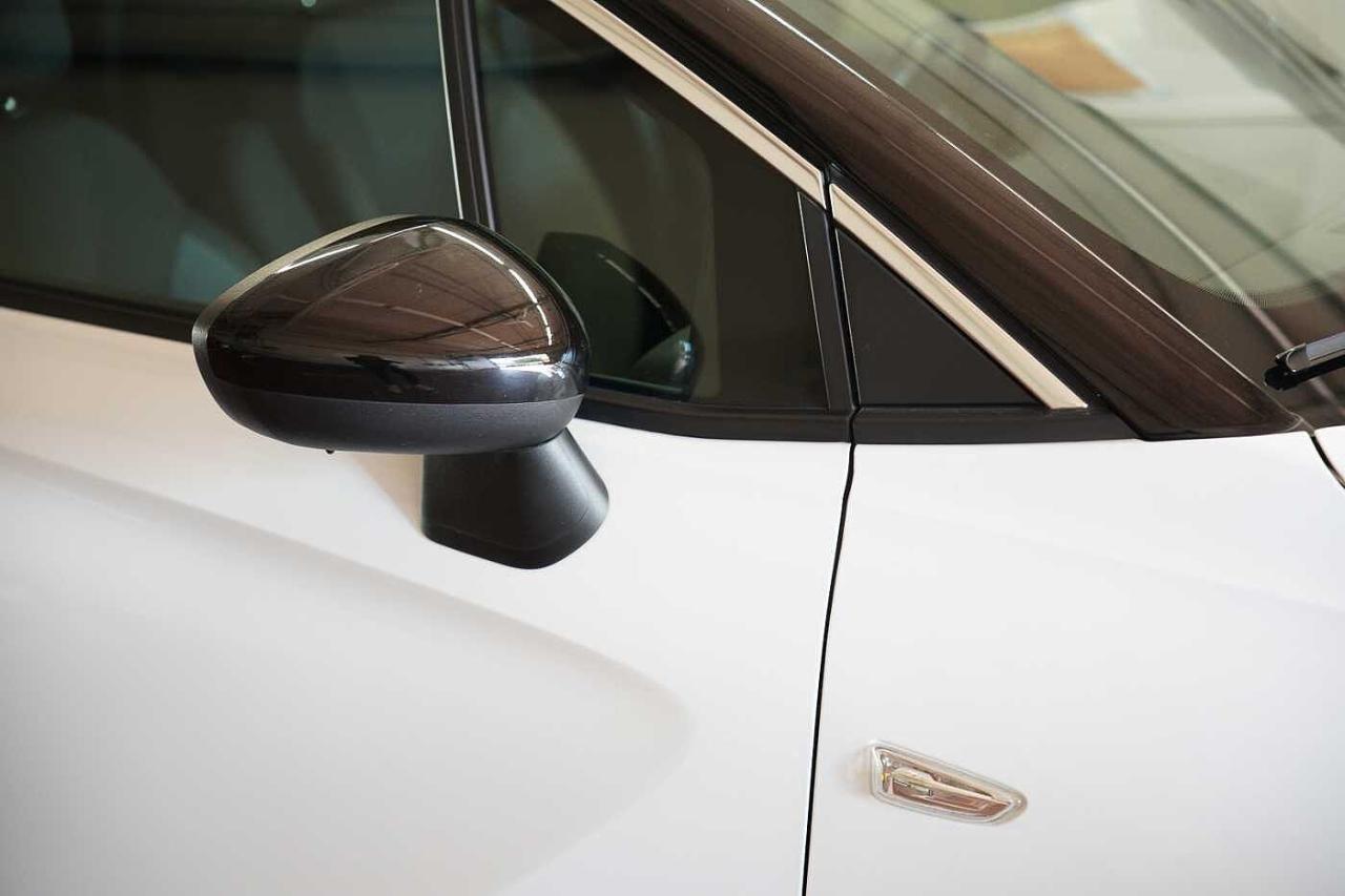 Opel Opel Crossland usata, con volante multifunzione