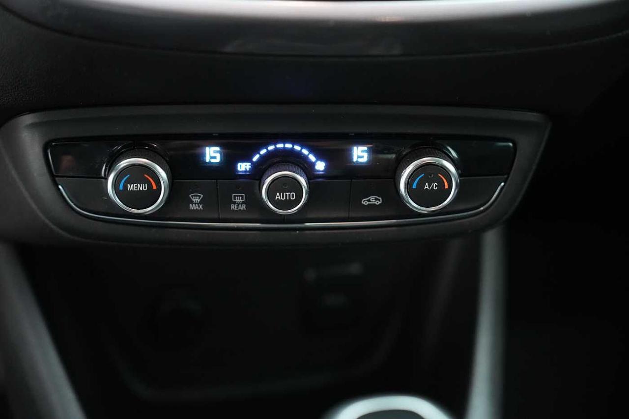 Opel Opel Crossland usata, con hill holder