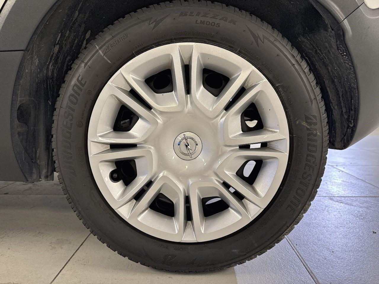 Opel Opel Crossland usata, con GPS