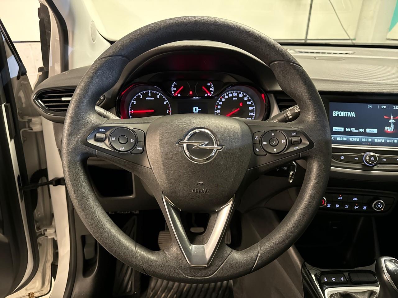 Opel Opel Crossland usata, con Isofix