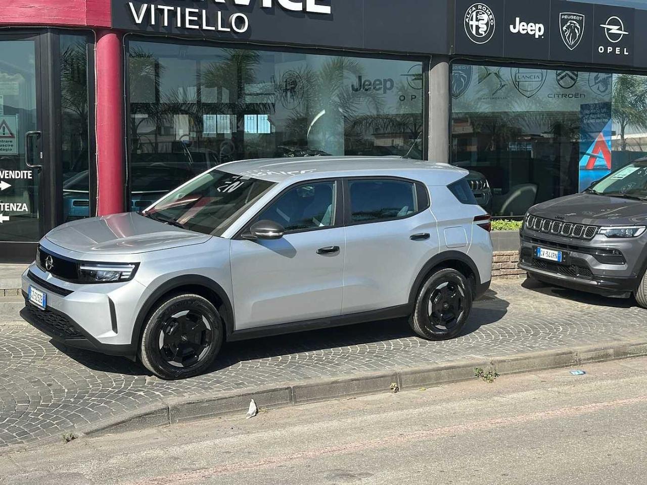 Opel opel frontera usata, con bracciolo porta oggetti