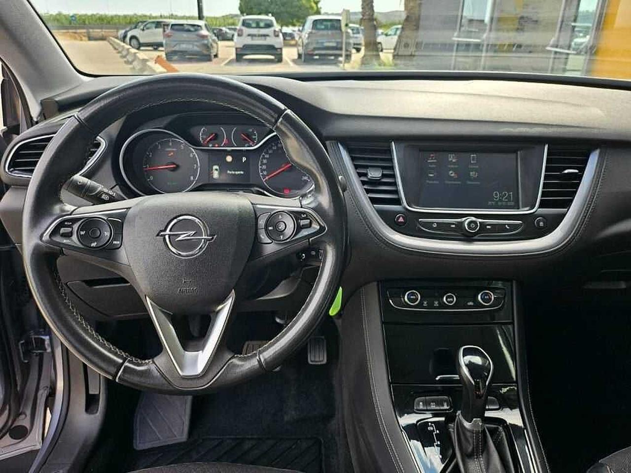 Opel Opel Grandland usata, con 3 cilindri