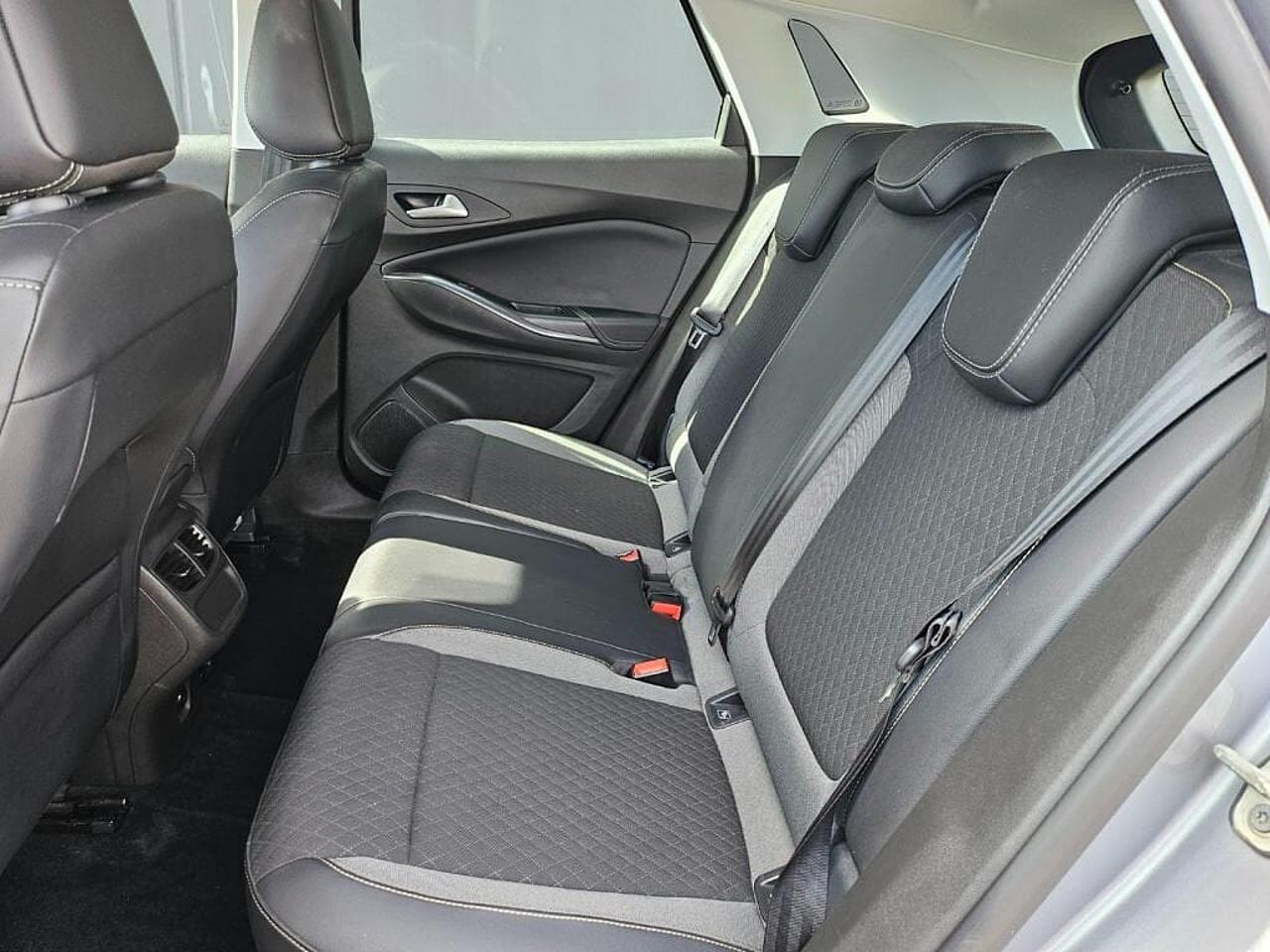 Opel Opel Grandland usata, con accelerazione: 10.3