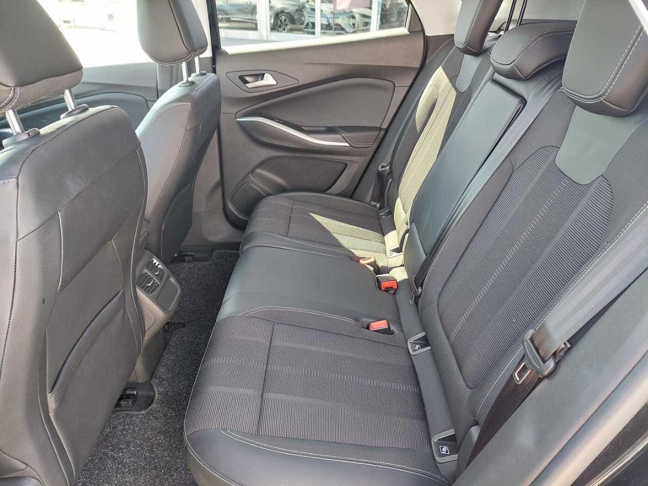 Opel Opel Grandland usata, con 5 sedili