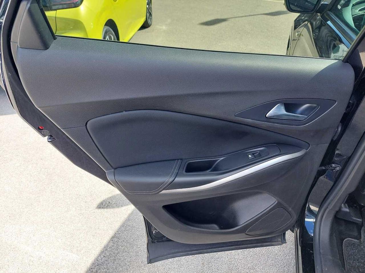 Opel Opel Grandland usata, con 5 porte