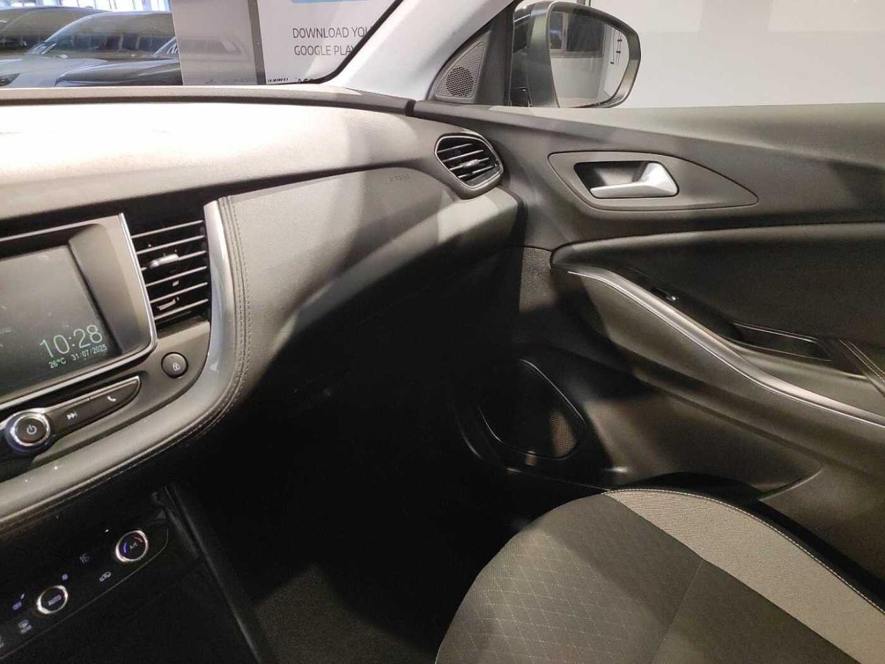 Opel Opel Grandland usata, con fari fendinebbia