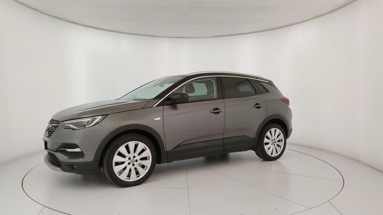 Opel Opel Grandland usata, con pacchetto sportivo