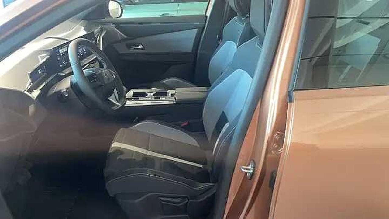 Opel Opel Grandland usata, con bi-zona