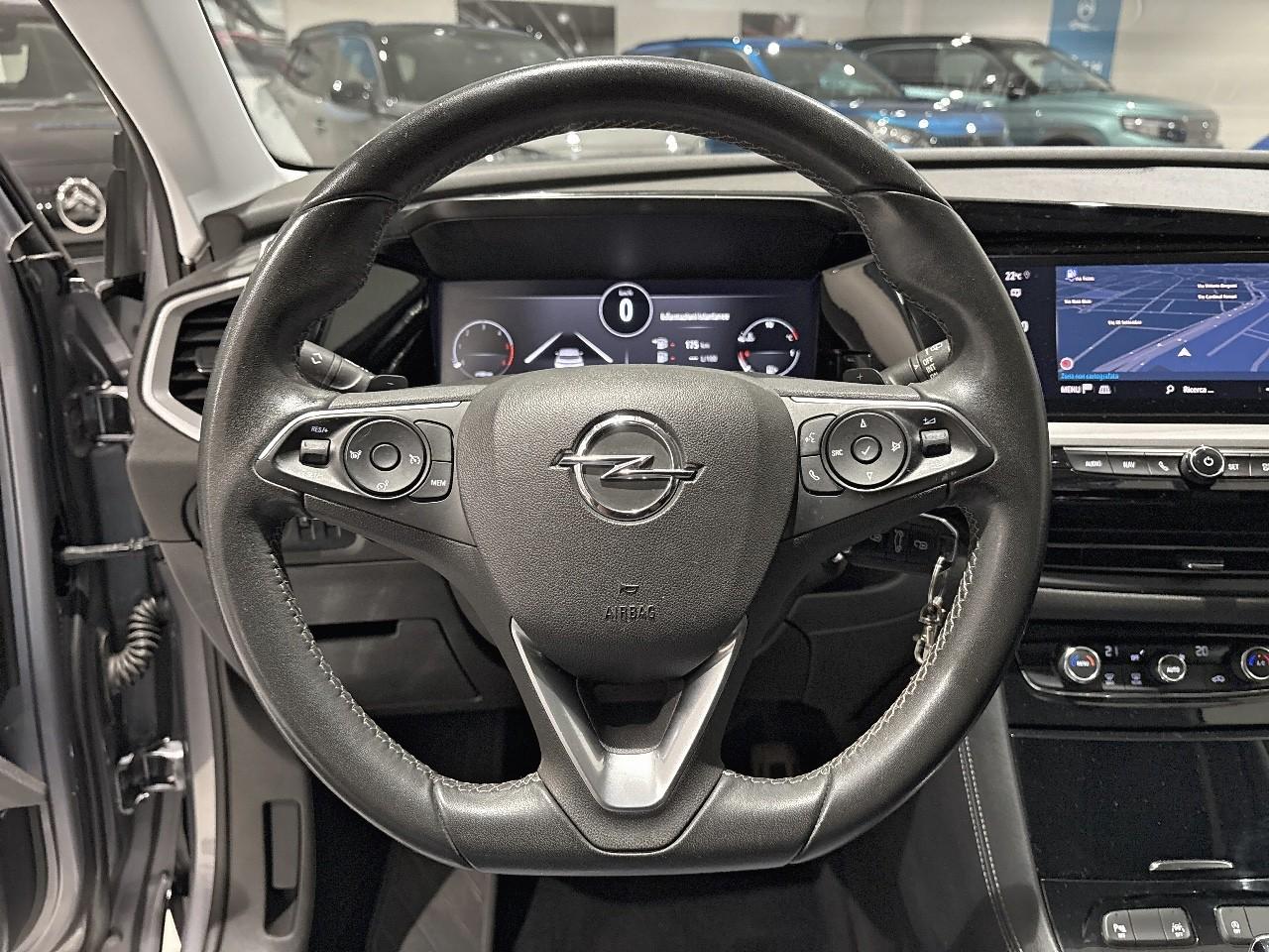 Opel Opel Grandland usata, con 6 altoparlanti