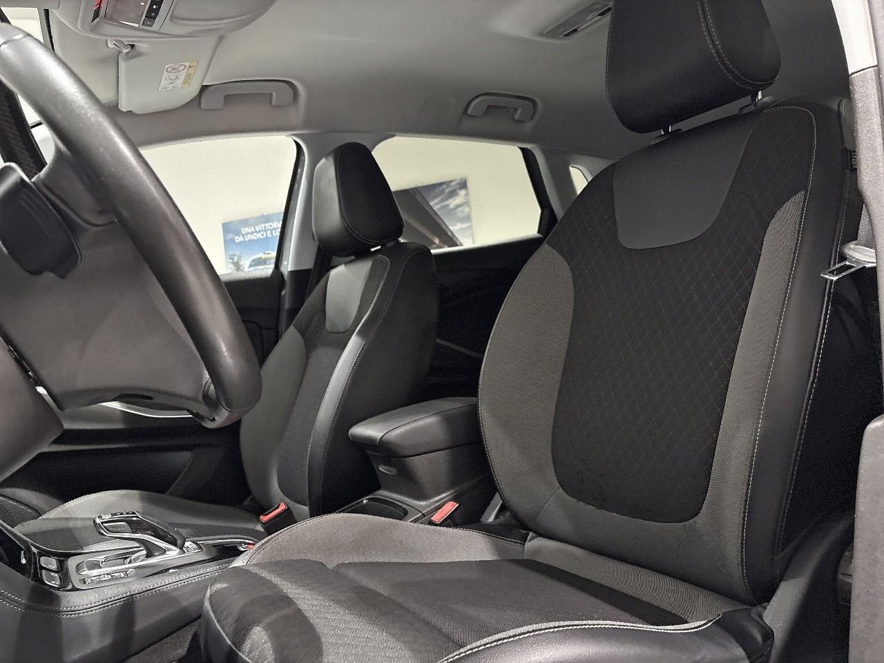 Opel Opel Grandland usata, con climatizzatore a controllo automatico