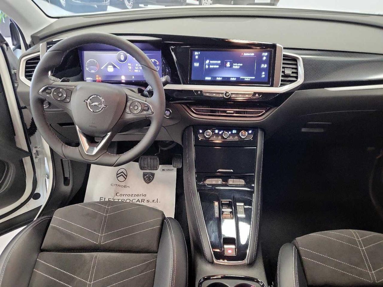 Opel Opel Grandland usata, con interno nero