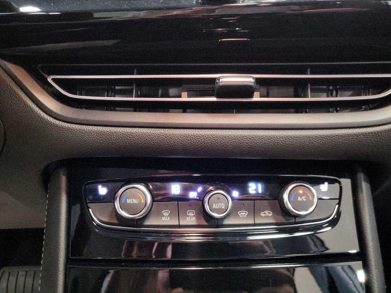 Opel Opel Grandland usata, con sedili riscaldabili