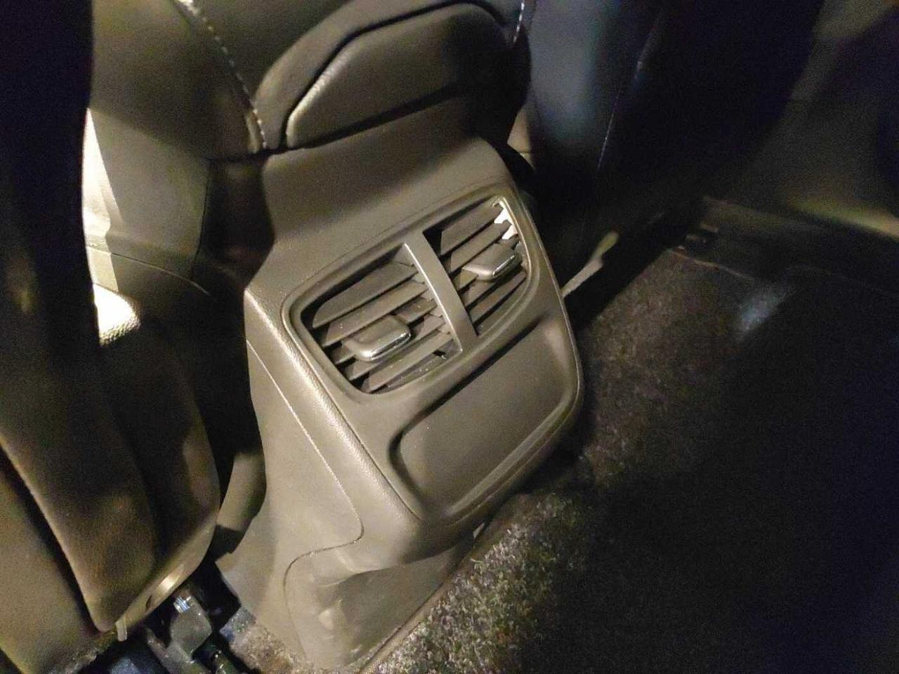 Opel Opel Grandland usata, con interno grigio scuro