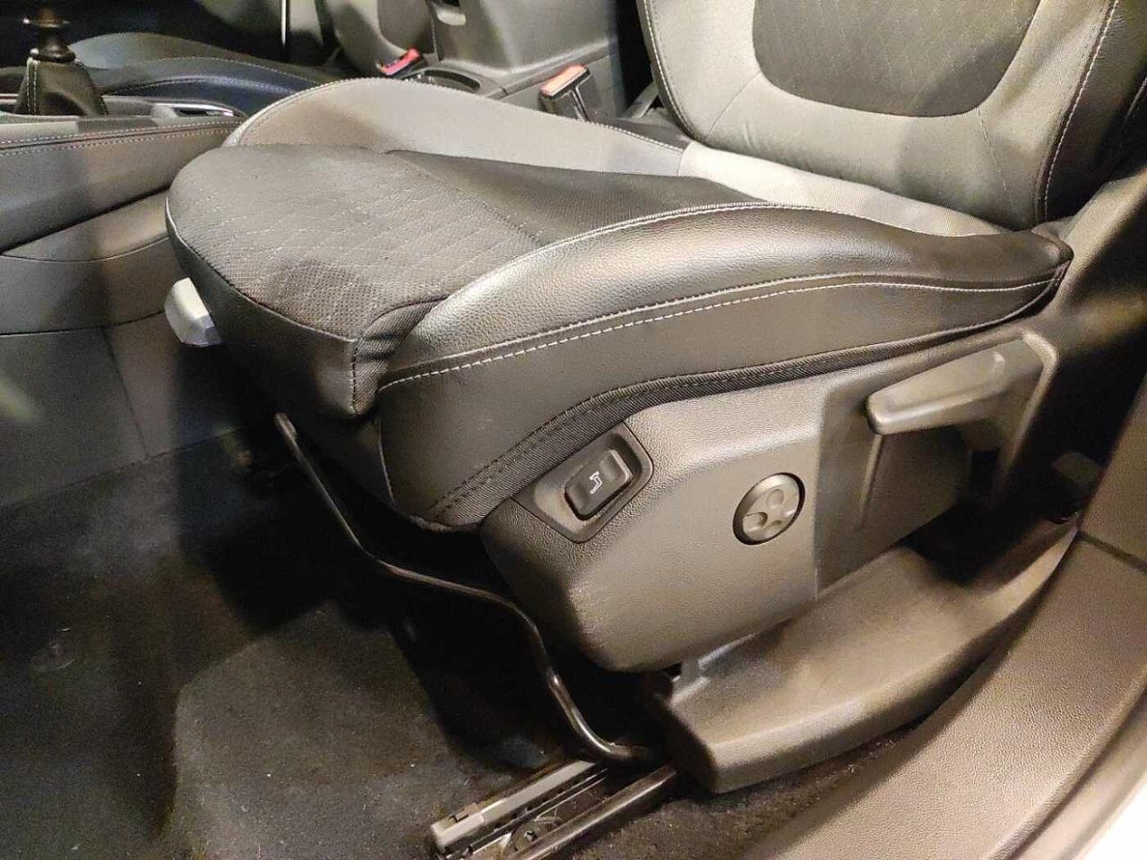 Opel Opel Grandland usata, con fari fendinebbia