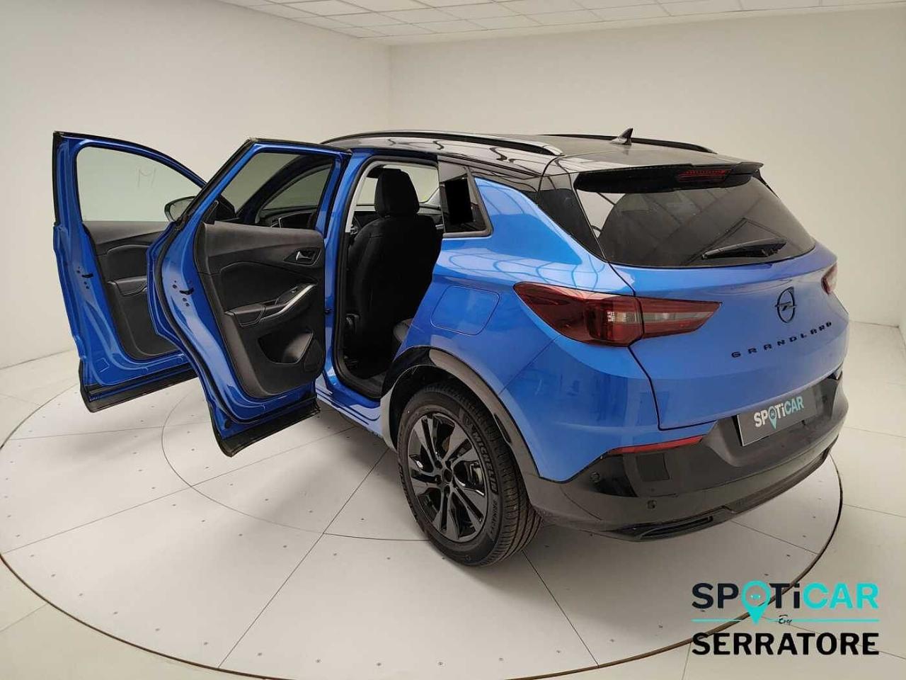 Opel Opel Grandland usata, con alcantara